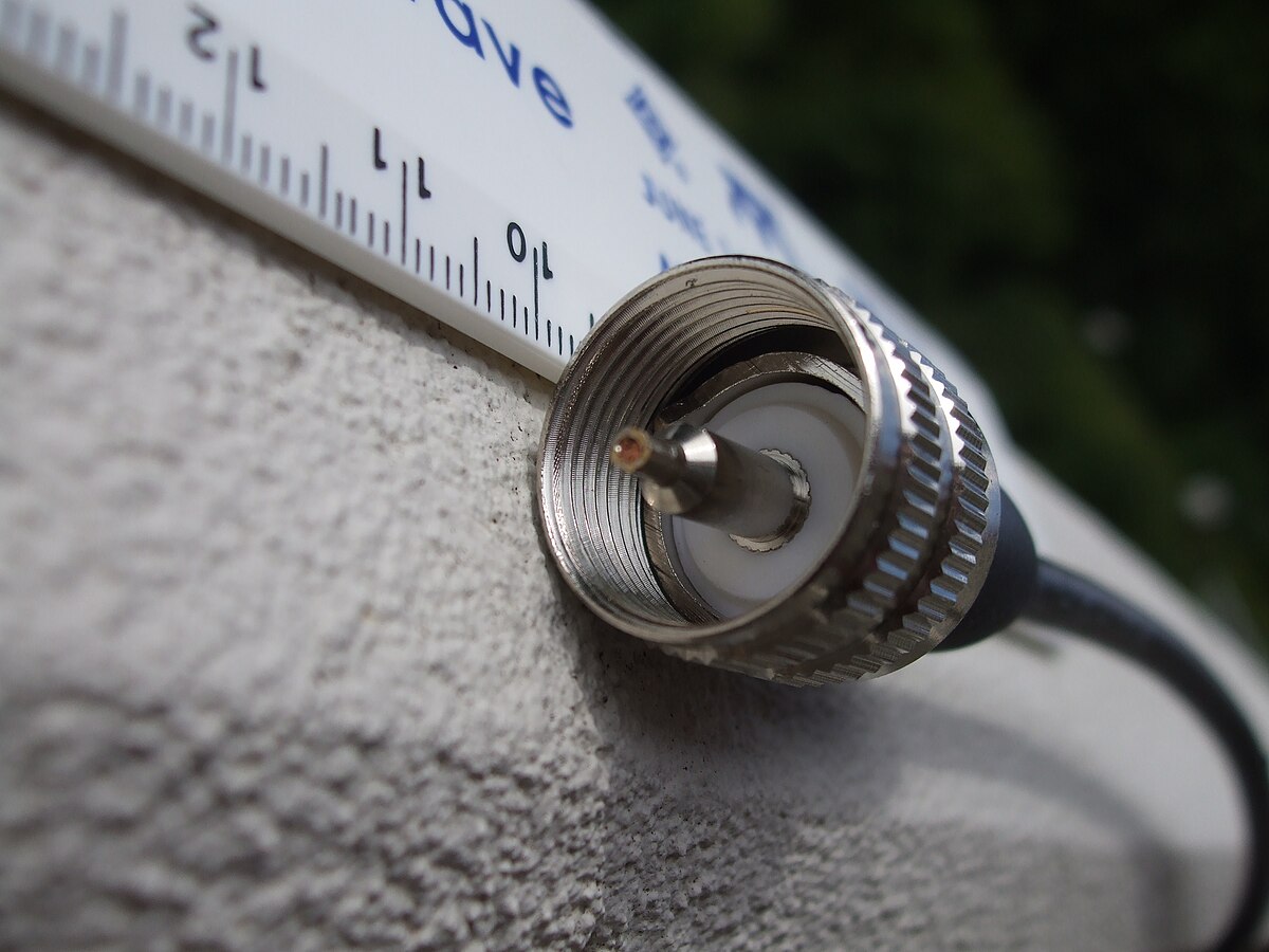 UHF PL-259 connector with RG-58 coaxial cable